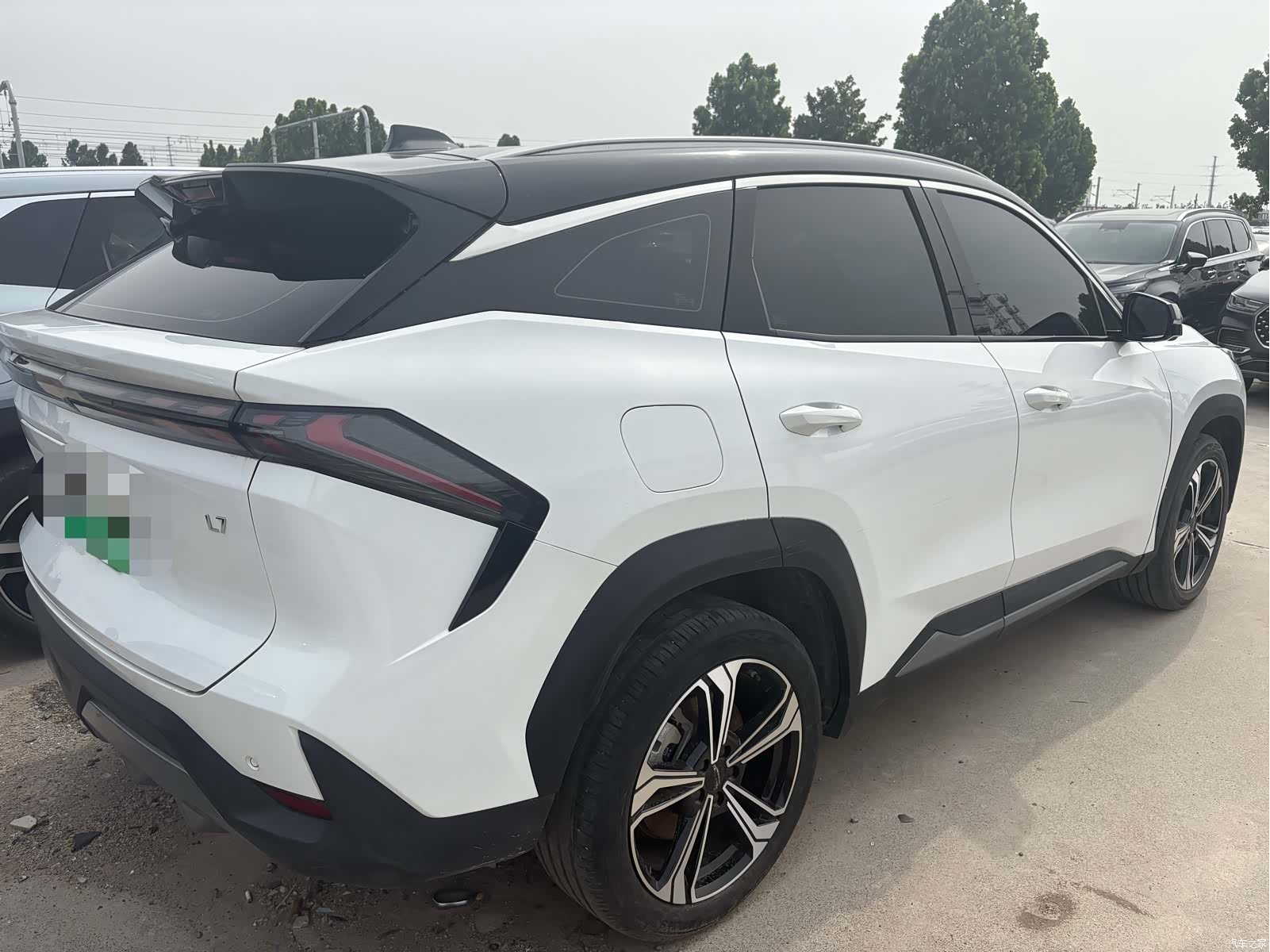 Geely Galaxy L7, 2024 9