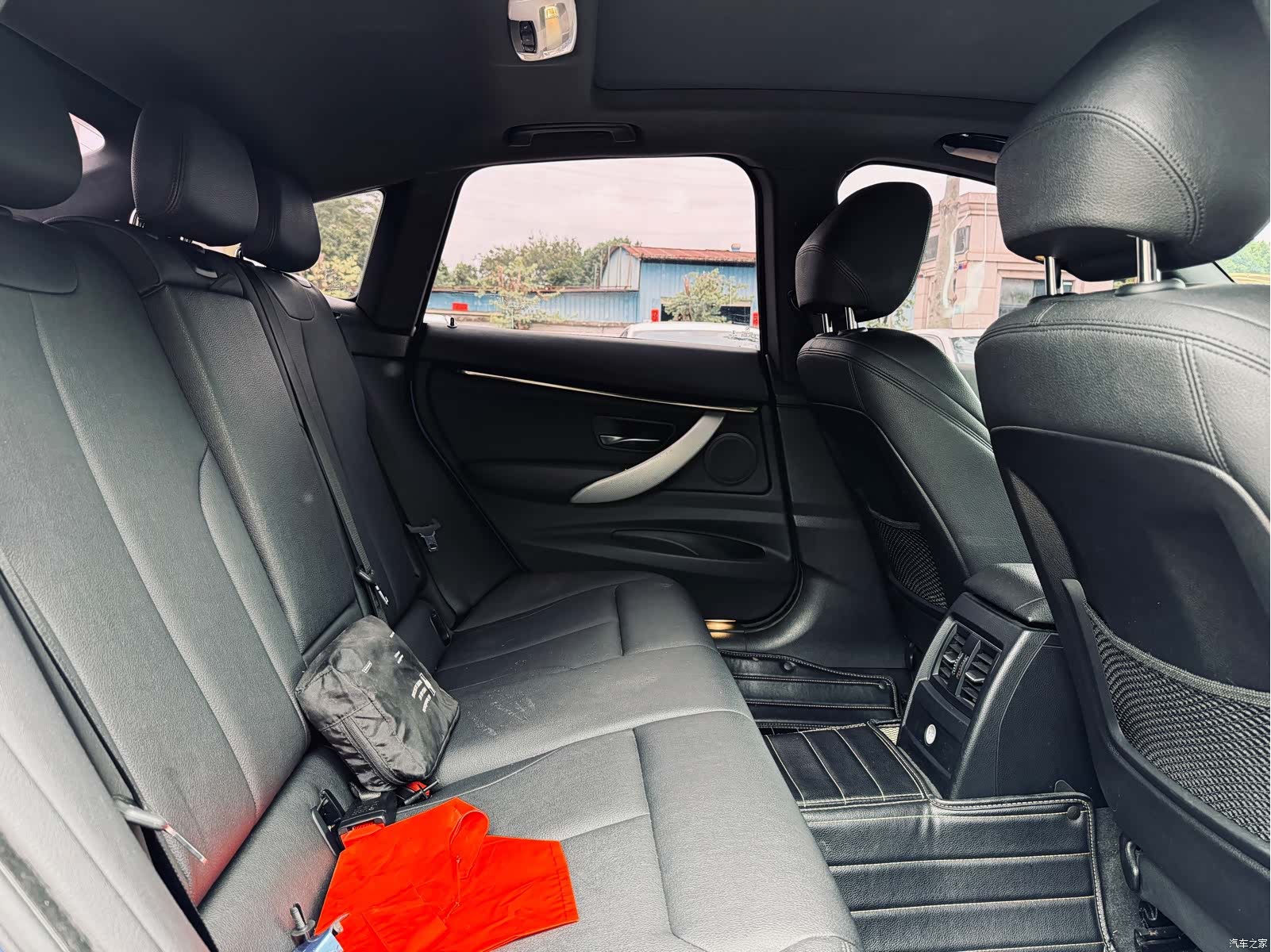 BMW 3 Series, 2017 24