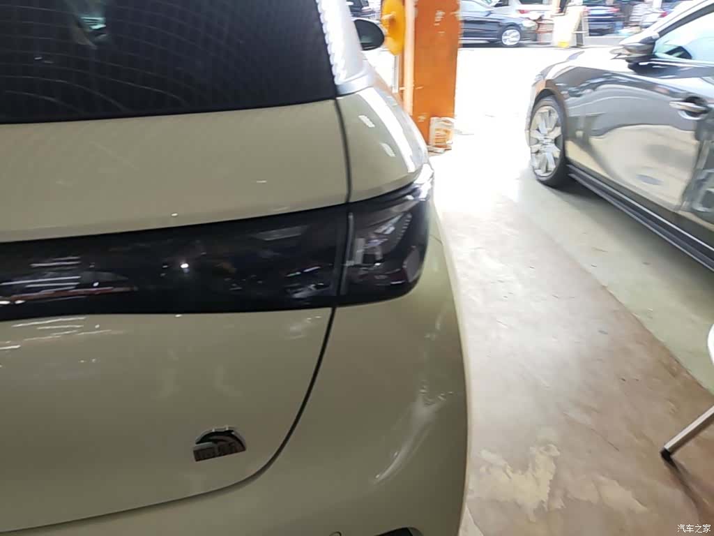 BYD Dolphin, 2023 8