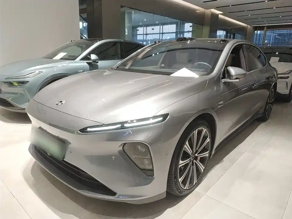 NIO ET7