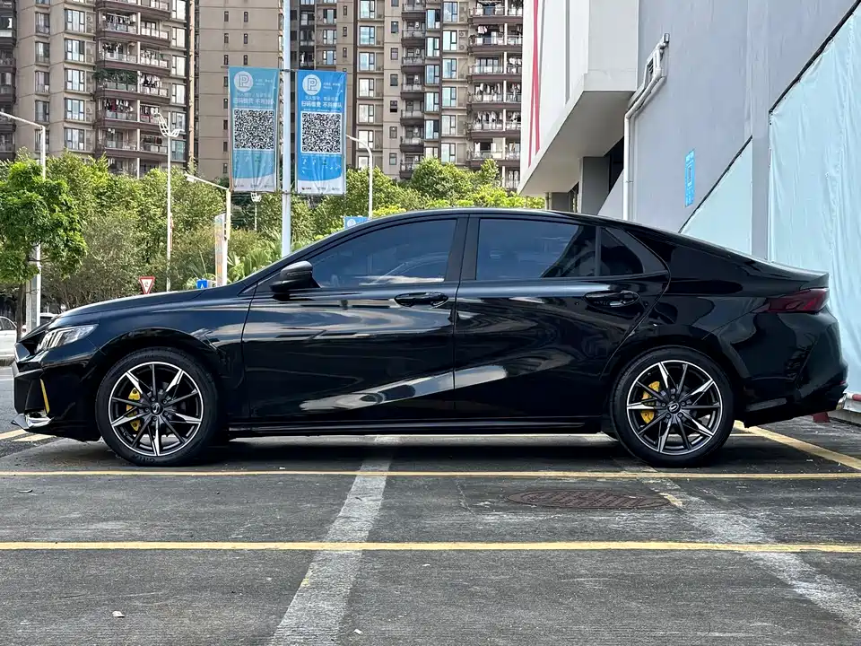 Trumpchi Shadow Leopard