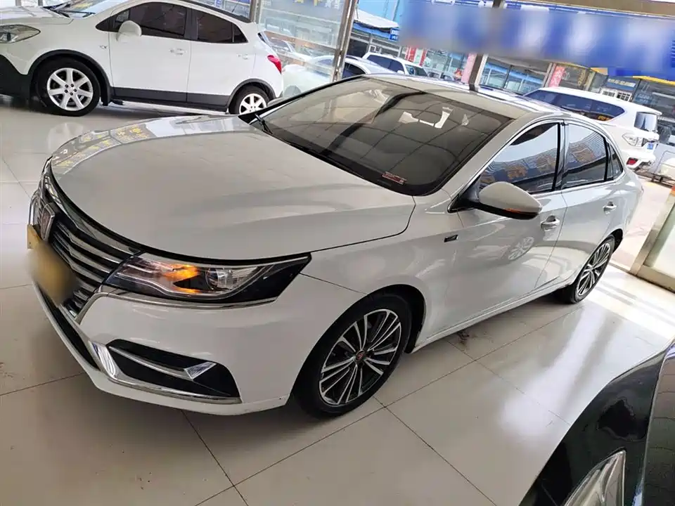 Roewe i6