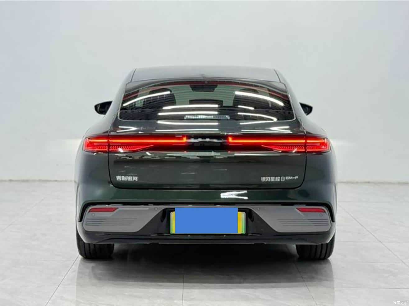Geely 8, 2025 4