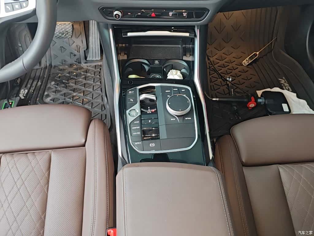 BMW i3, 2024 14