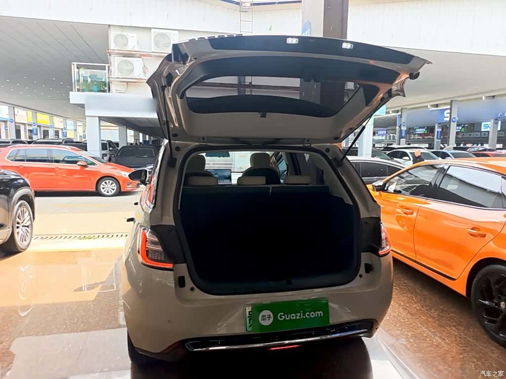 Wuling 460, 2024 19