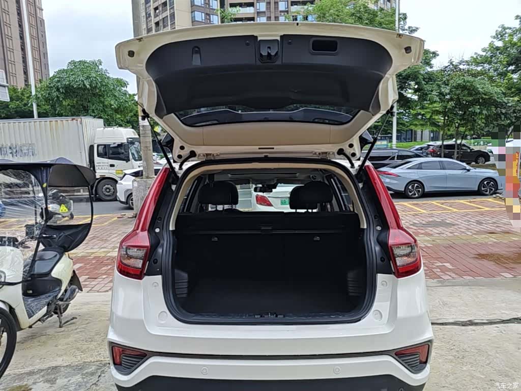 Geely X6, 2019 19