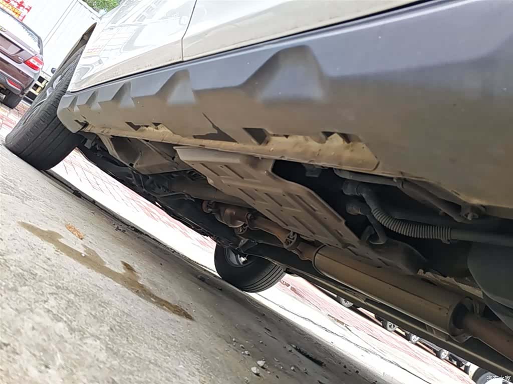 Geely X6, 2019 22