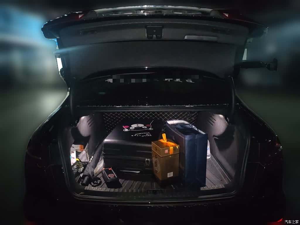Audi A6L, 2022 10