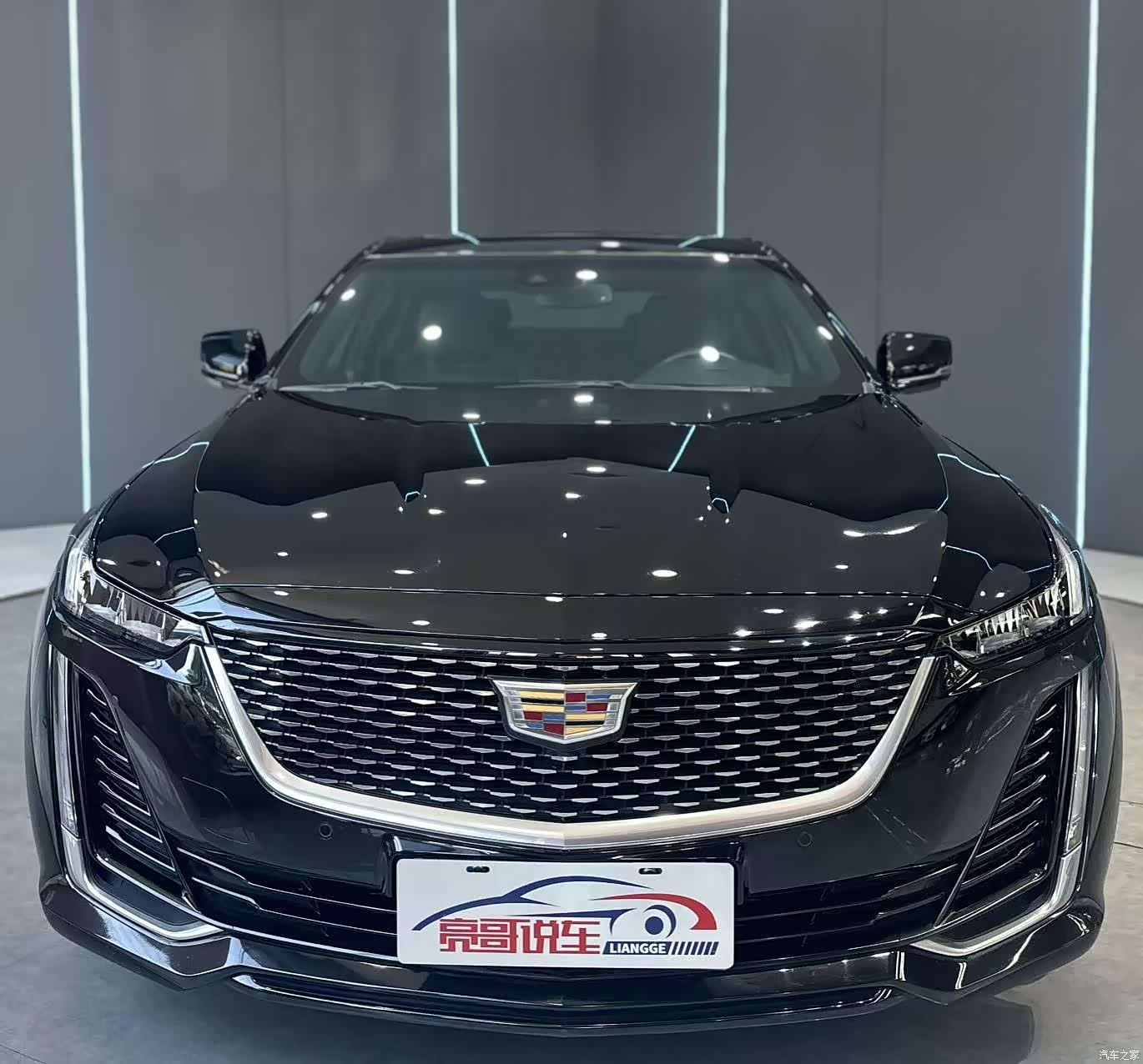 Cadillac CT5, 2023 2