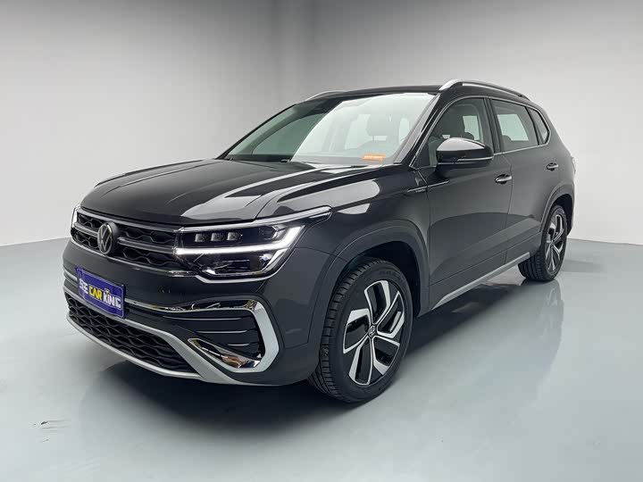 Volkswagen Tharu 300TSI Full Moon 2024