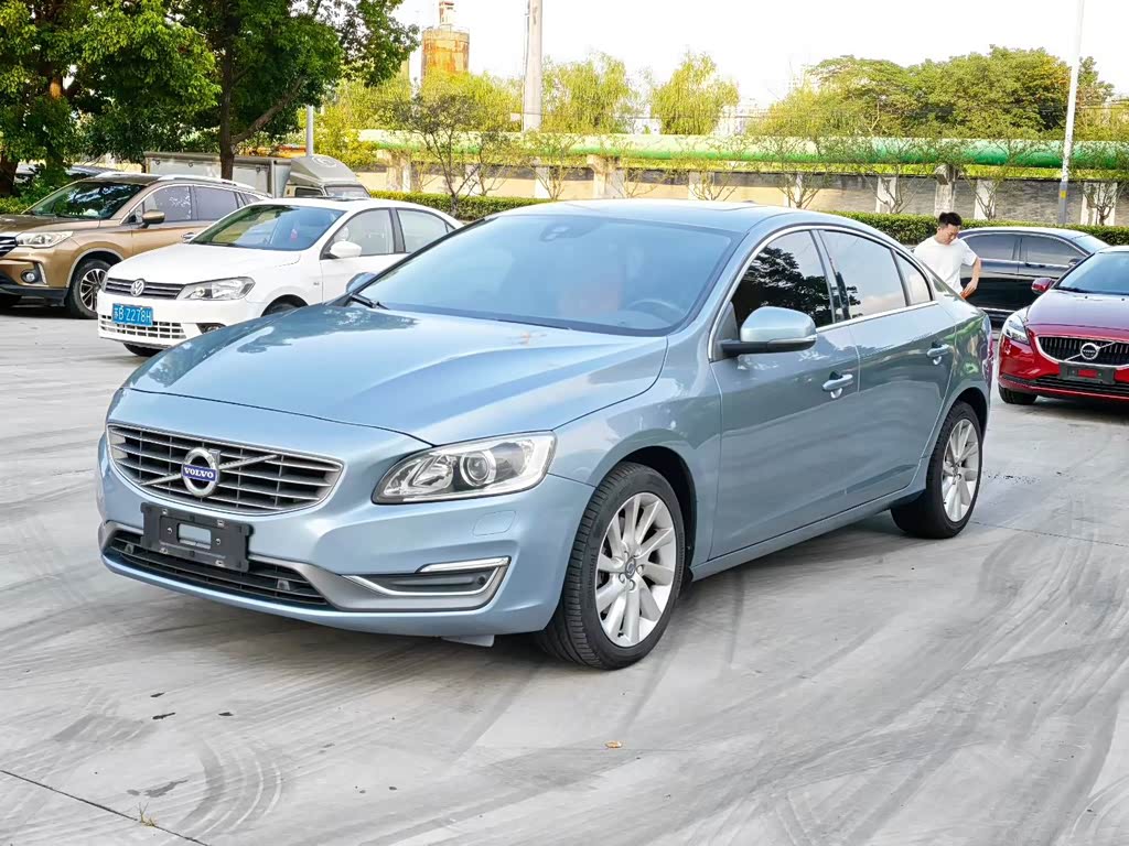Volvo S60