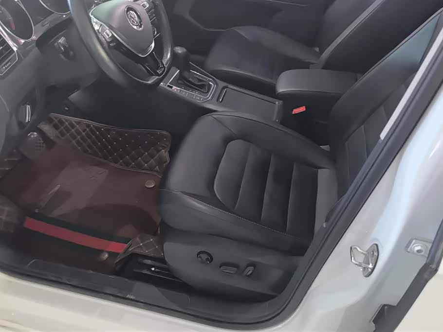 Volkswagen Golf*Jiayu Volkswagen Golf*Jiayu