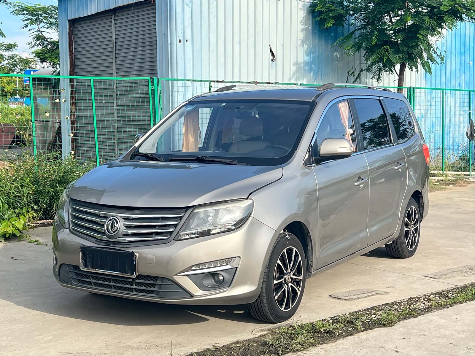 DongFeng S500, 2016 1