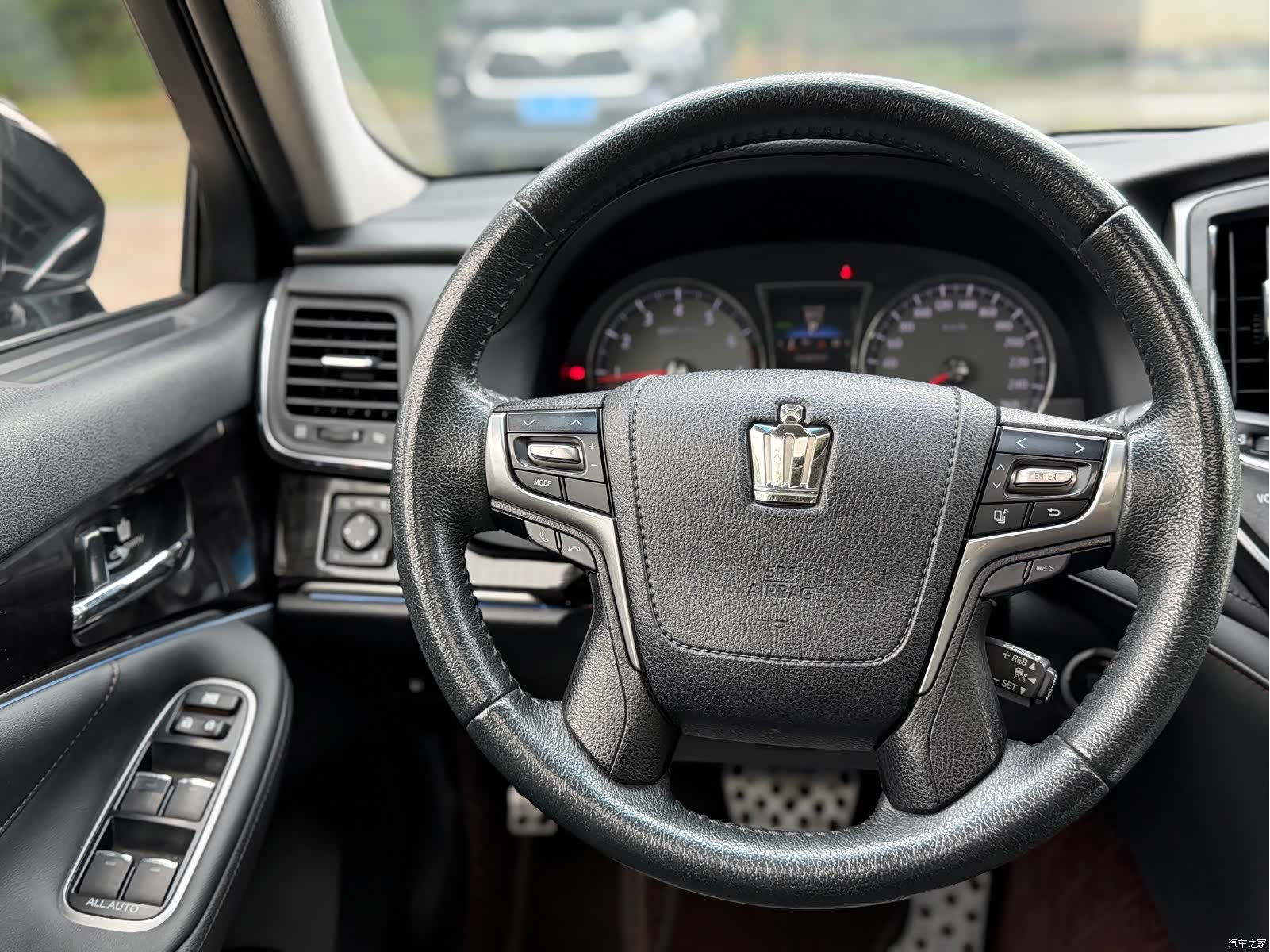 Toyota Crown, 2017 15