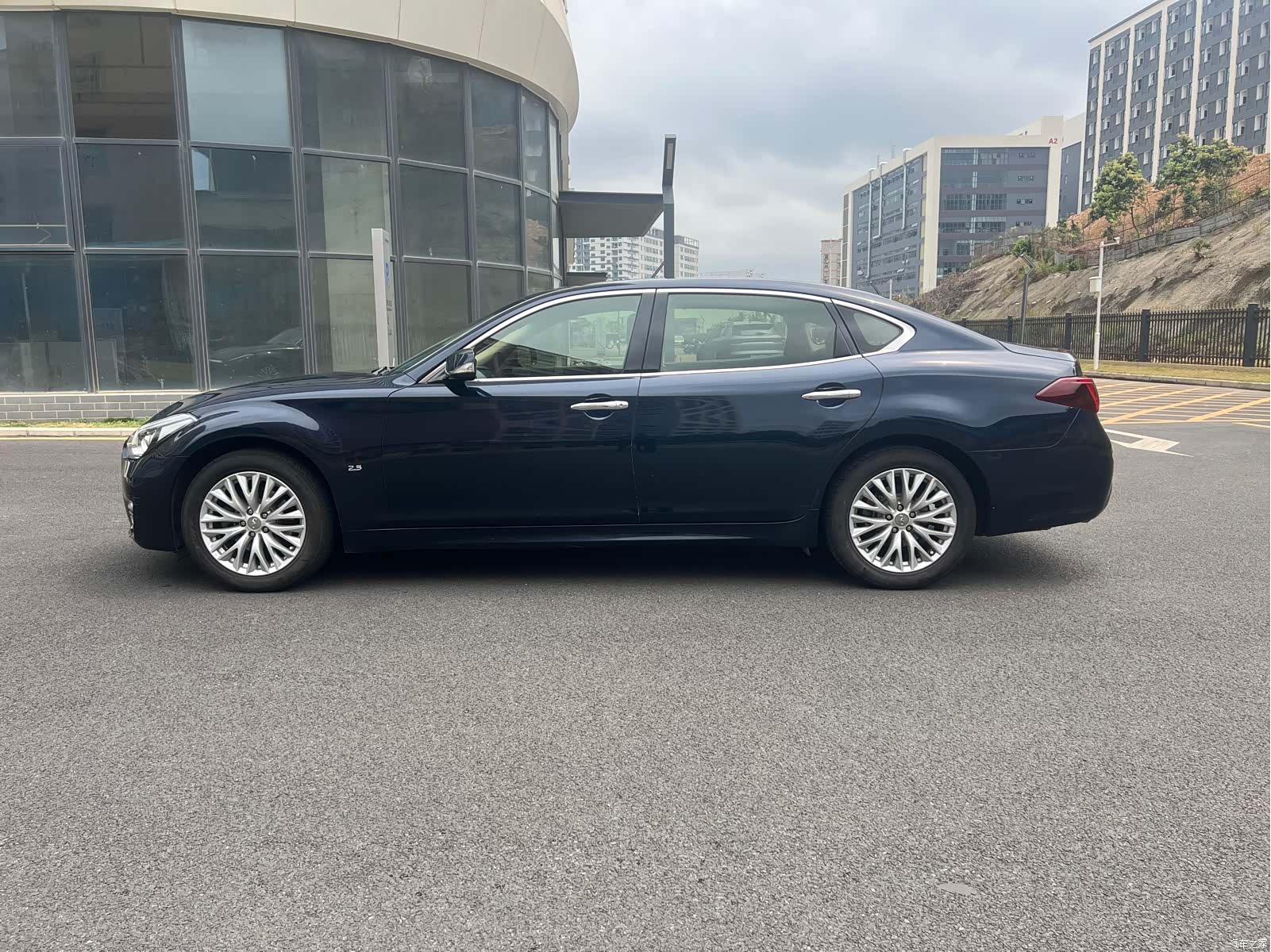 Infiniti Q70, 2016 7