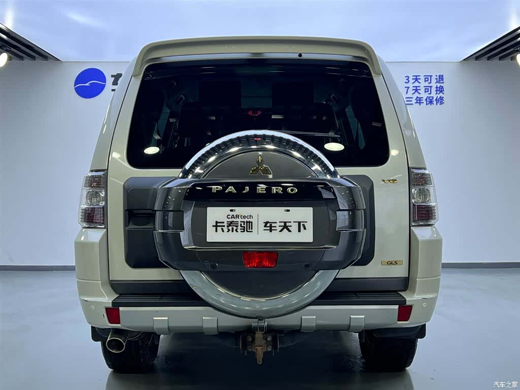 Mitsubishi Pajero, 2015 6