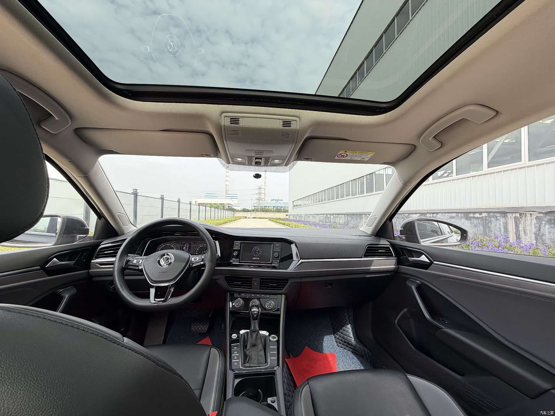 Volkswagen Sagitar, 2020 9