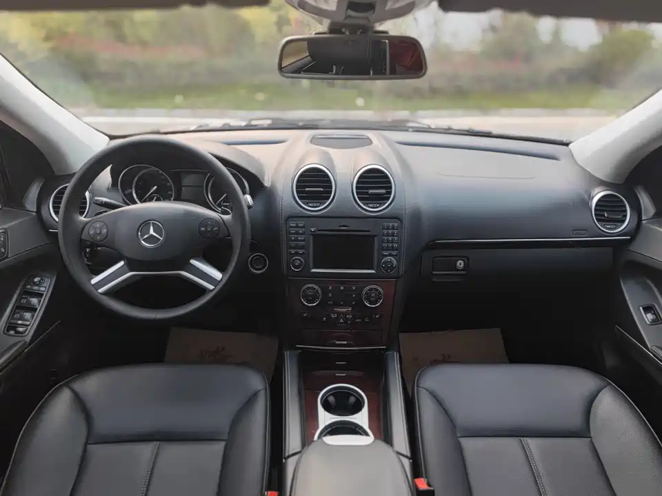 Mercedes-Benz GL grade