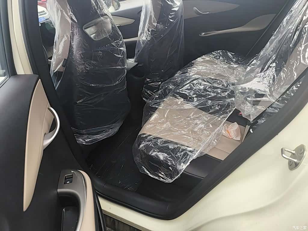 BYD Dolphin, 2026 17