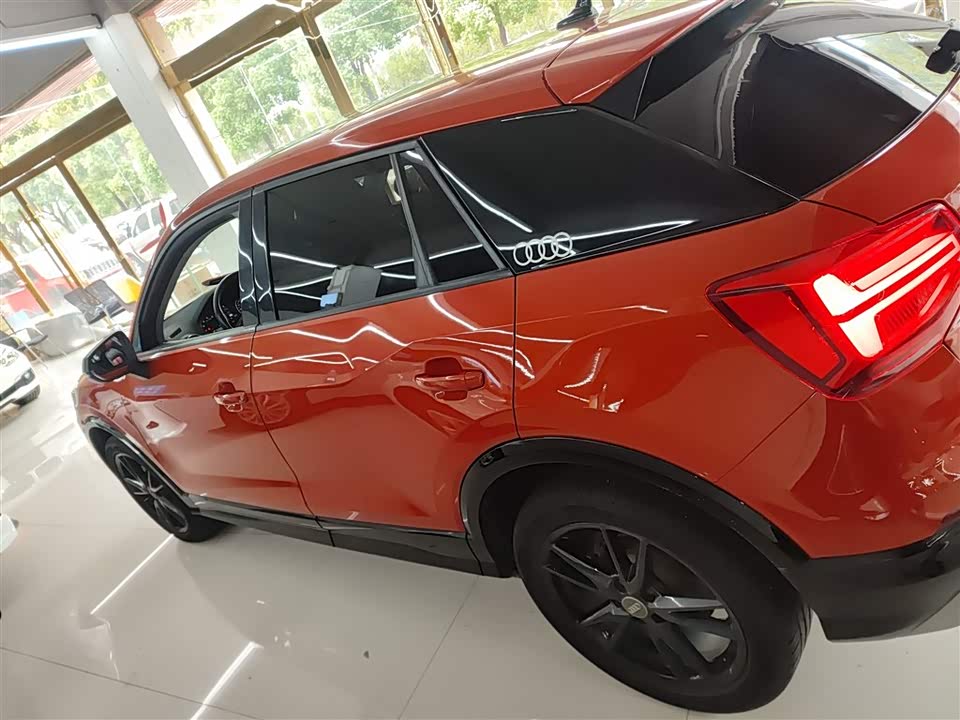 Audi Q2L Audi Q2L