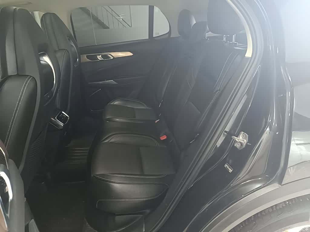 Lynk & Co 01, 2019 17