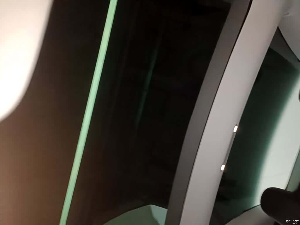 Tesla Model 3, 2023 18