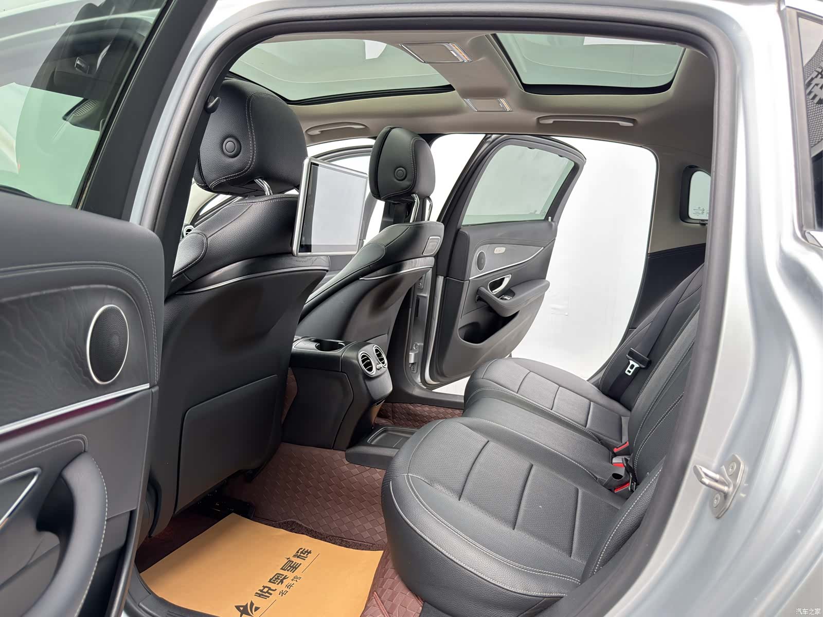 Mercedes-Benz E-Class, 2016 9