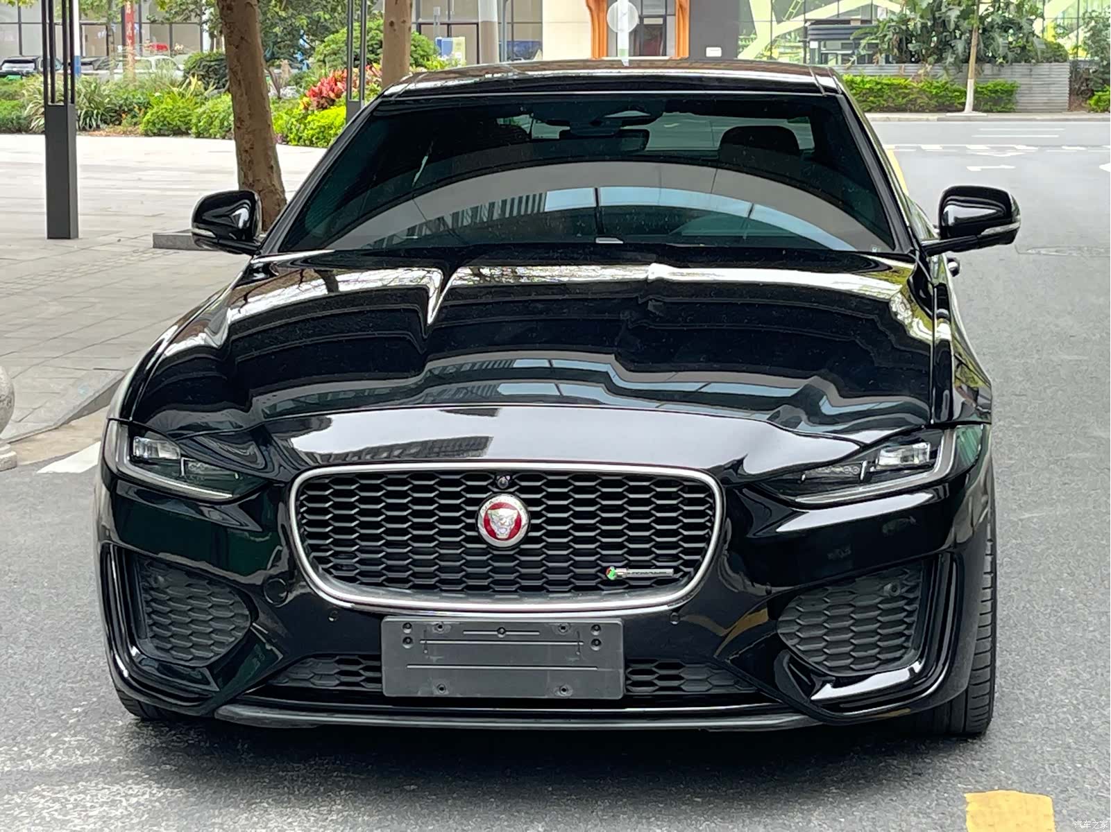 Land Rover XEL, 2023 3