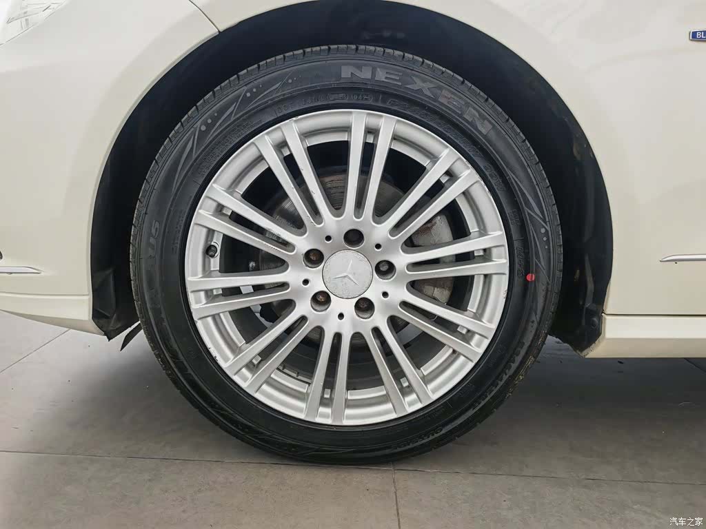 Mercedes-Benz E-Class, 2010 17