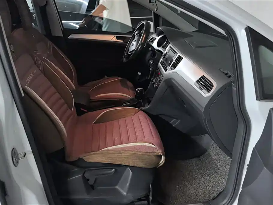 Volkswagen Golf*Jiayu