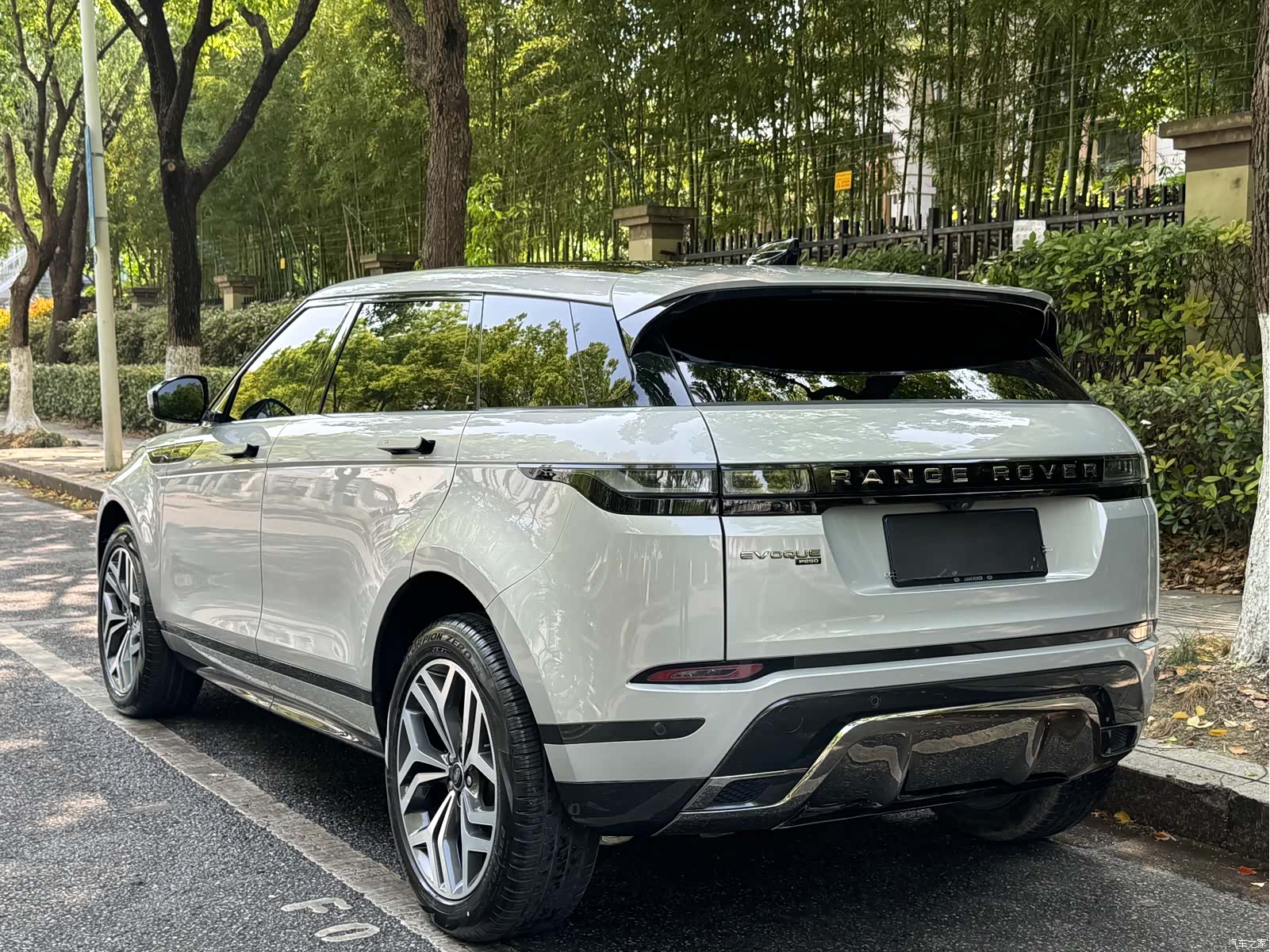 Land Rover Range Rover, 2024 4