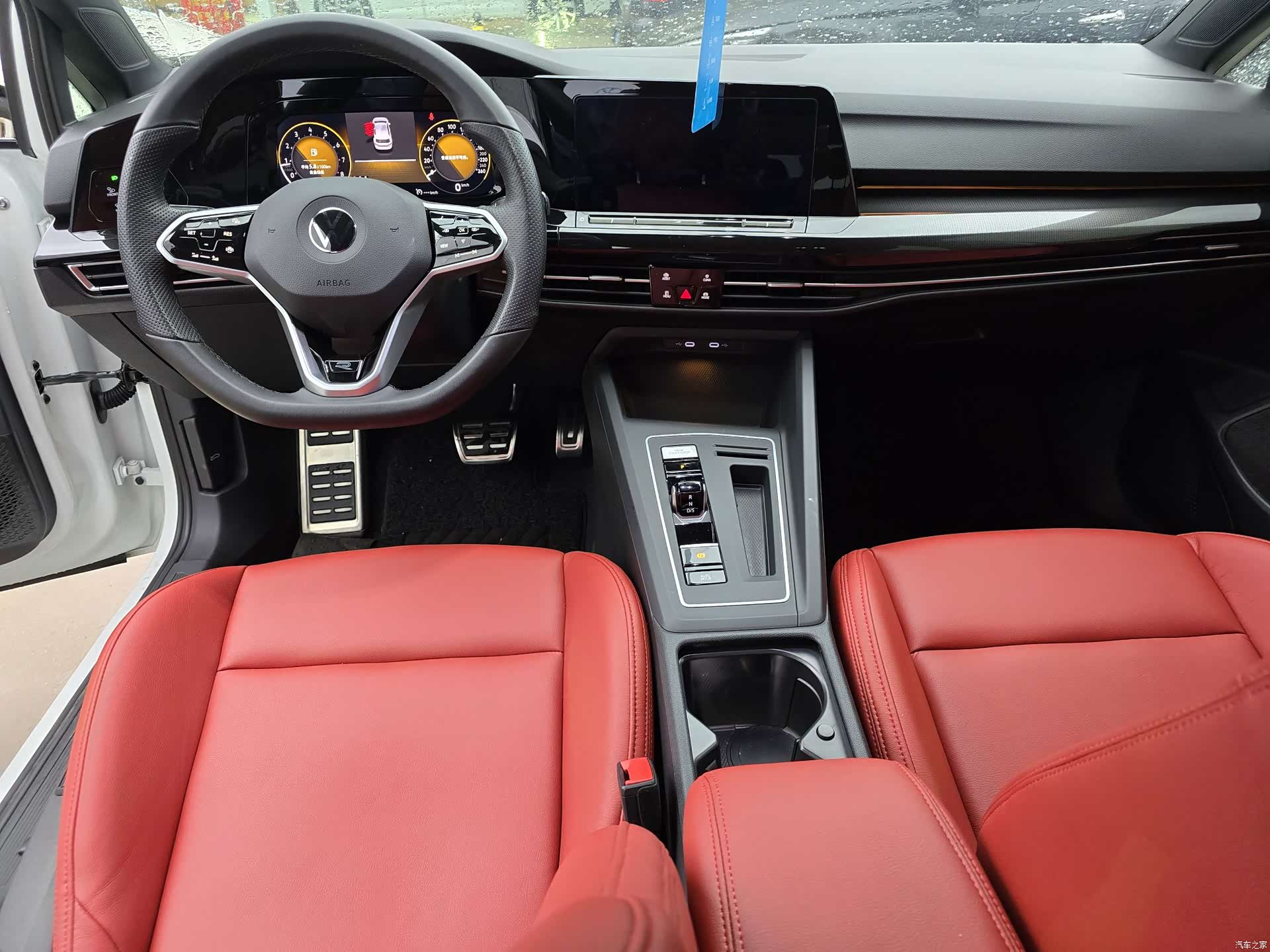 Volkswagen Golf, 2023 7