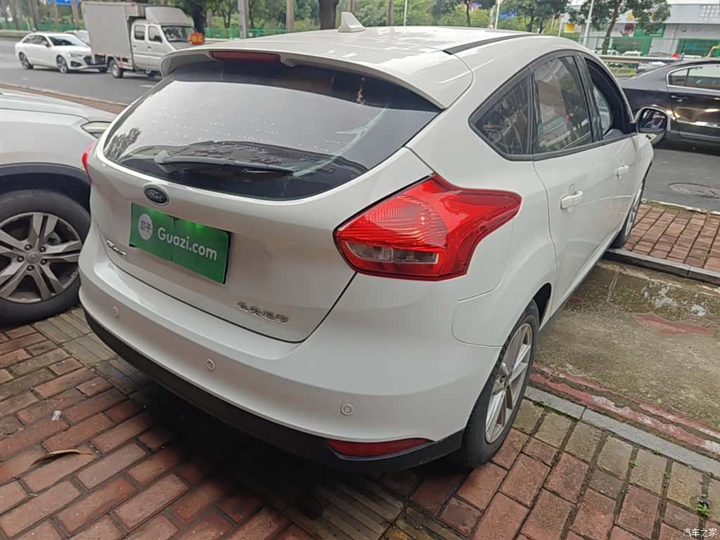 Ford Focus, 2018 7
