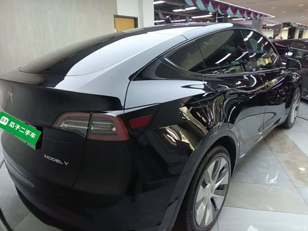 Tesla Model Y, 2022 7