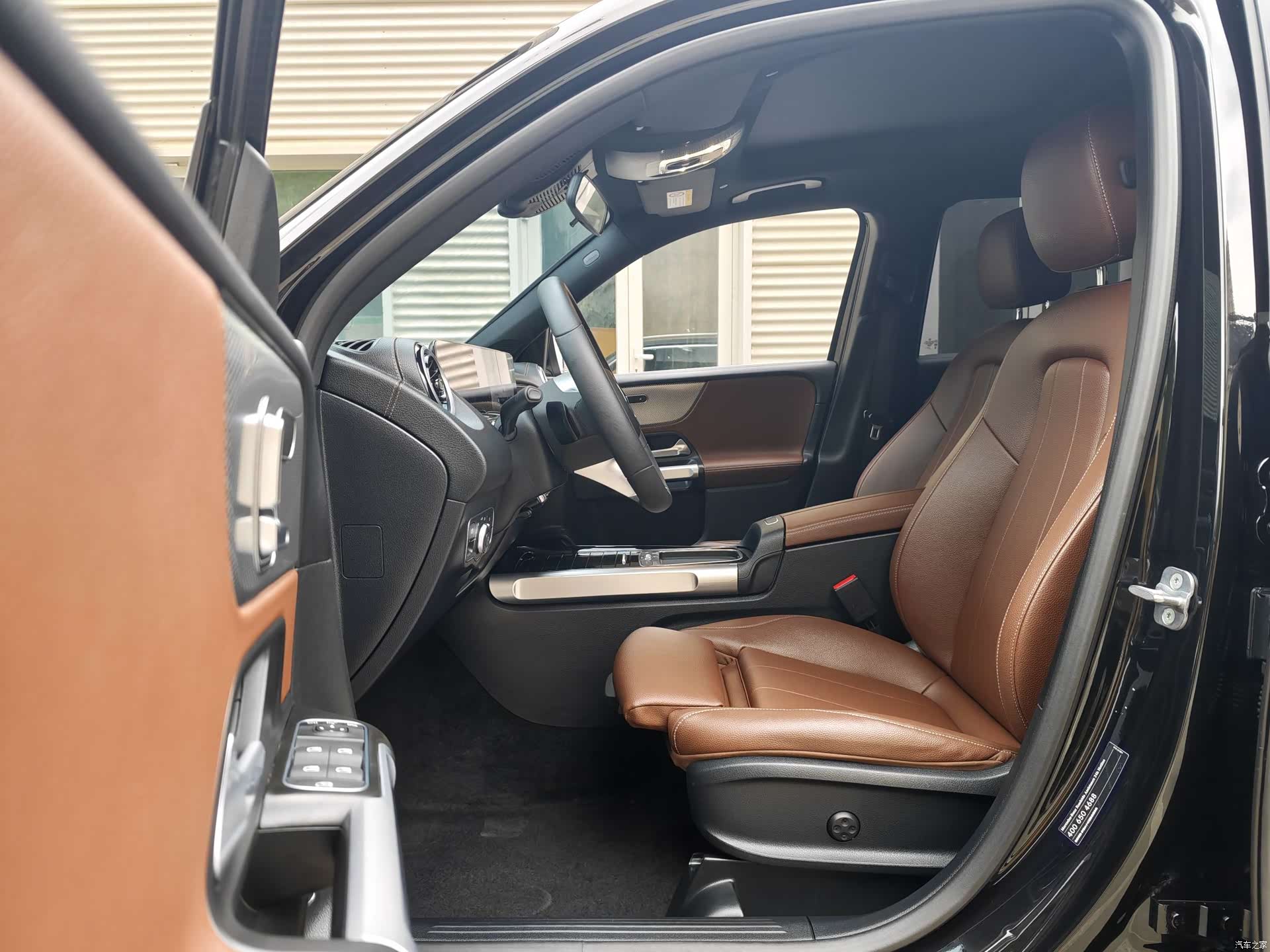 Mercedes-Benz GLB, 2025 7