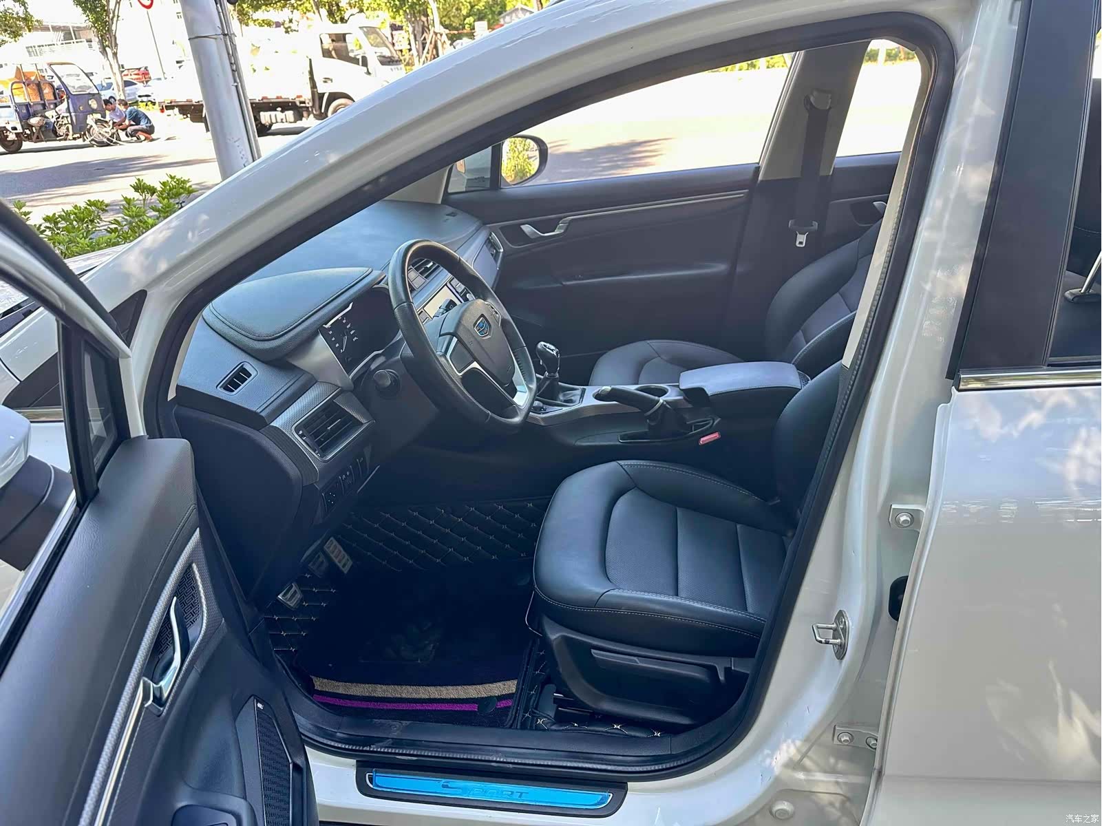 Geely Emgrand, 2016 7