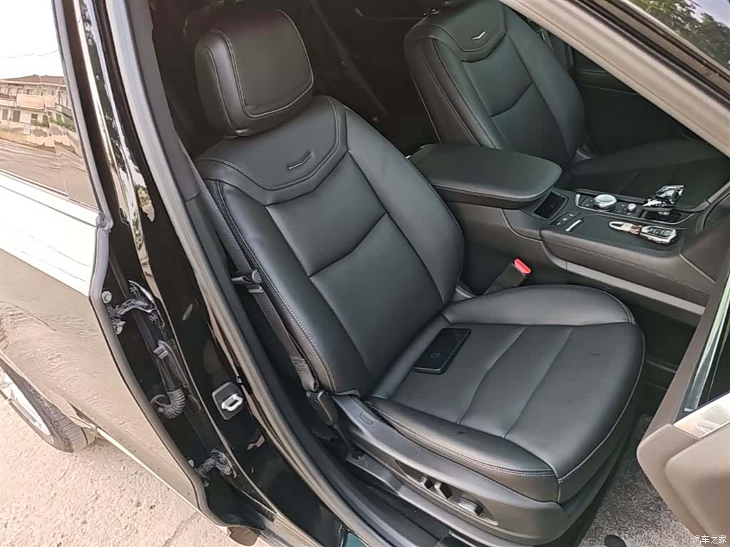Cadillac XT6, 2022 25