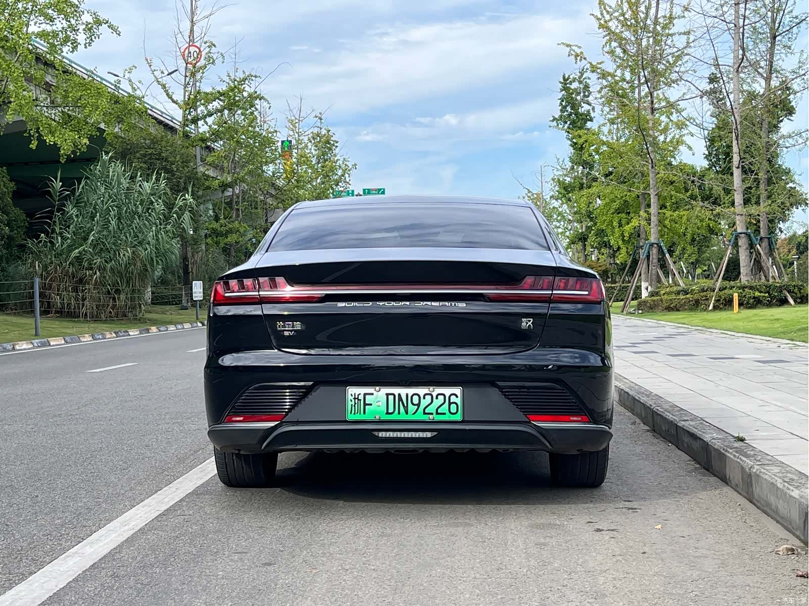BYD Han, 2021 24