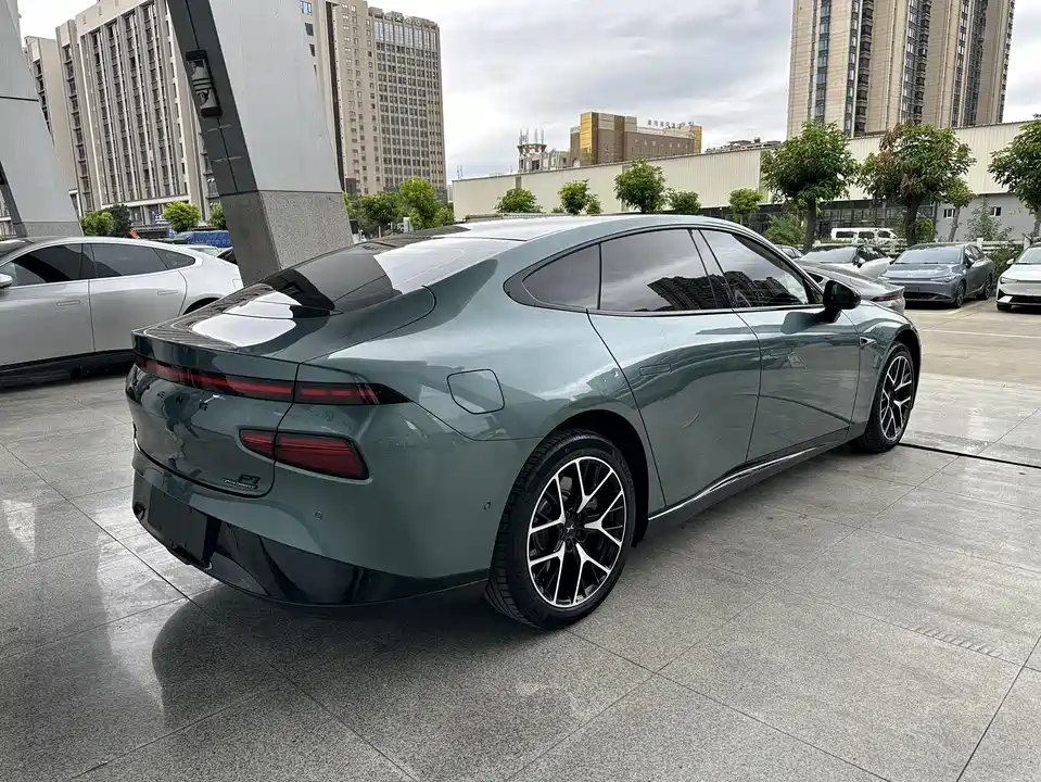 XPENG P7