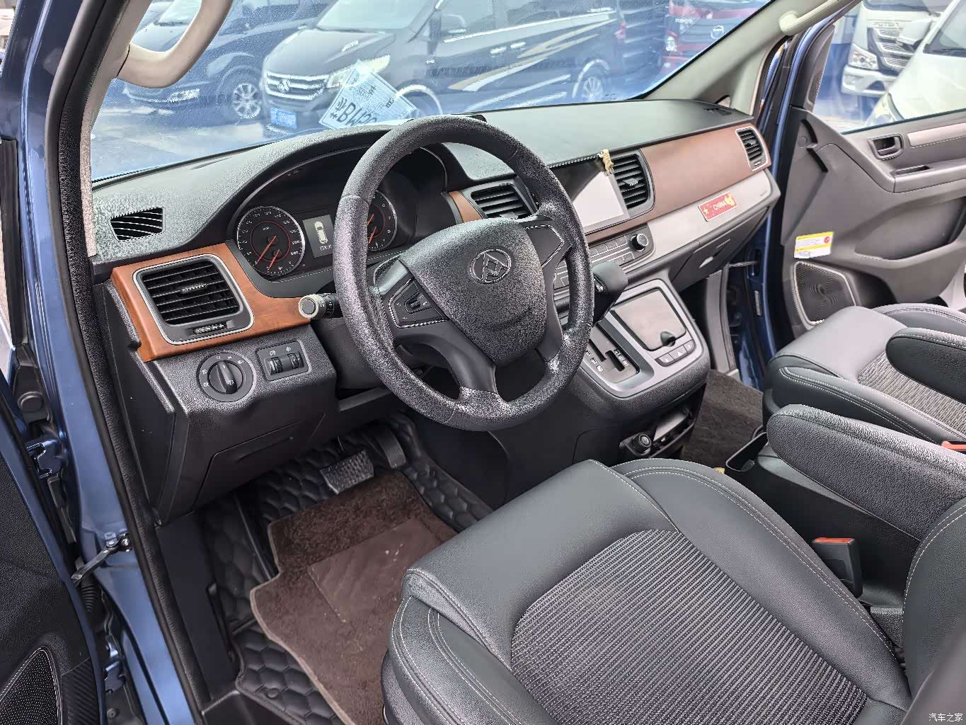 Maxus G10, 2017 10