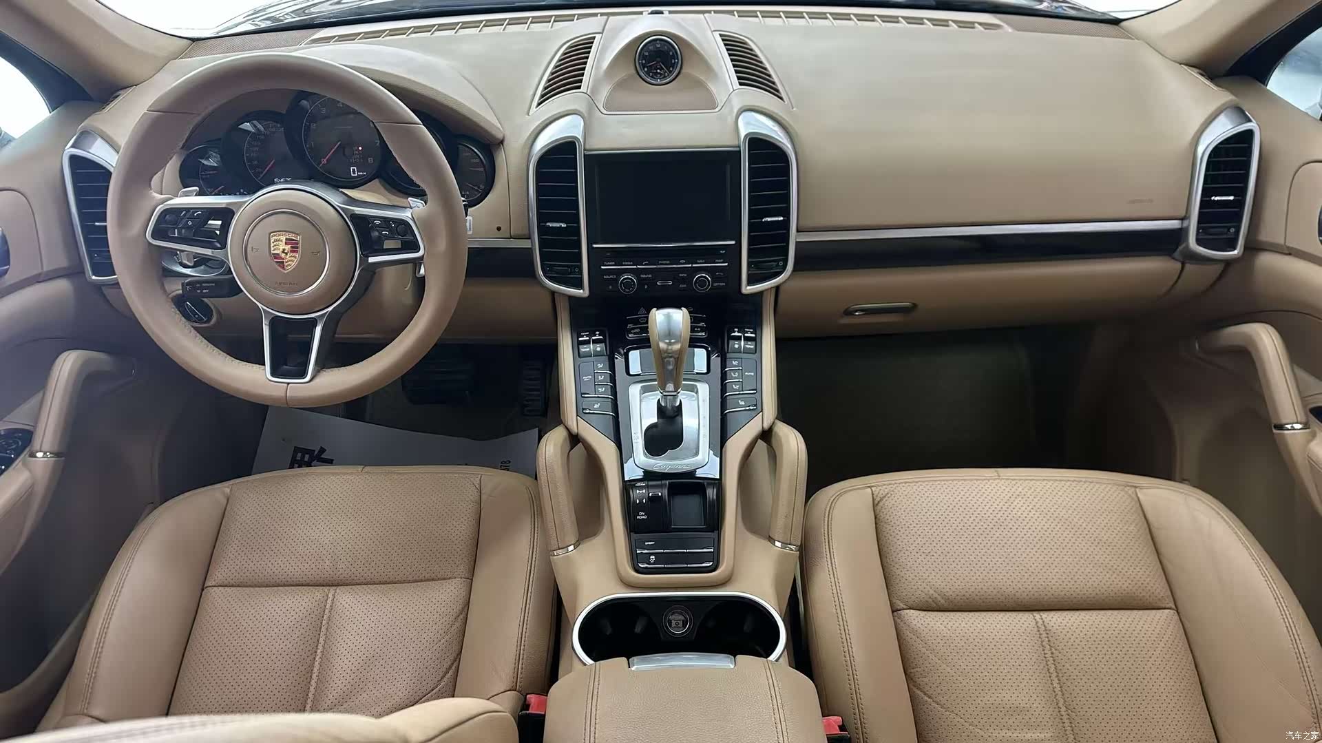 Porsche Cayenne, 2015 11