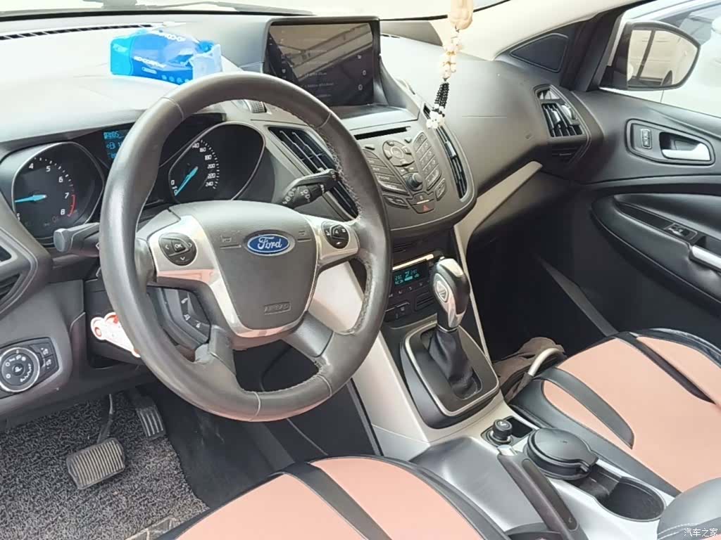Ford Kuga, 2014 10