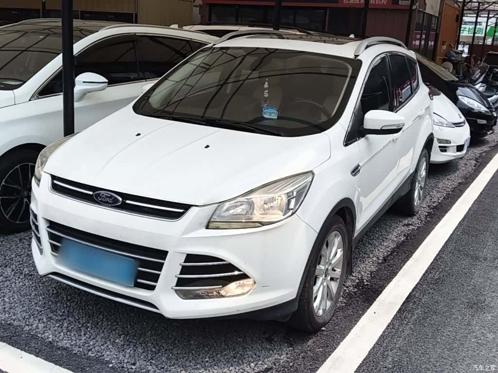 Ford Kuga, 2014 1