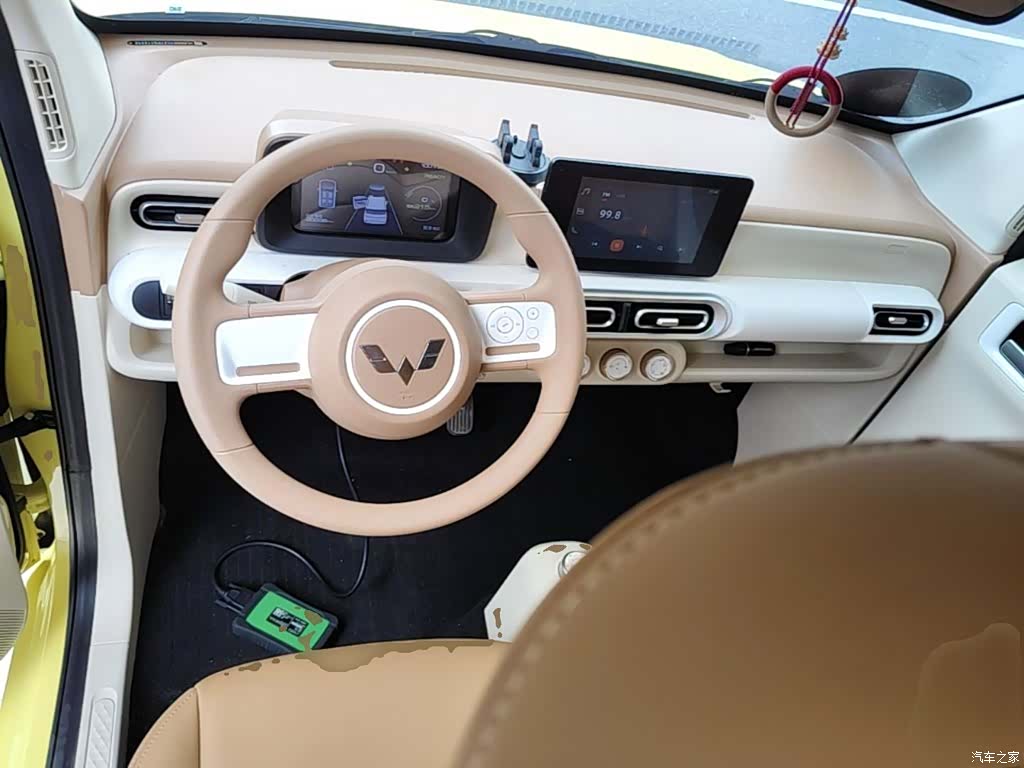 Wuling MINIEV, 2024 10