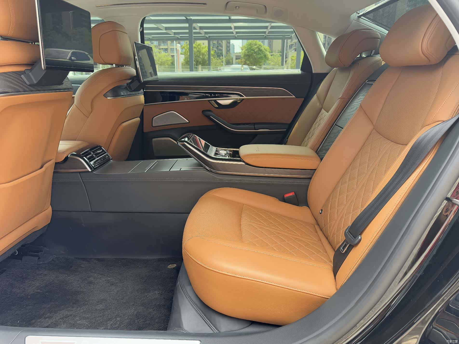 Audi A8L, 2022 18