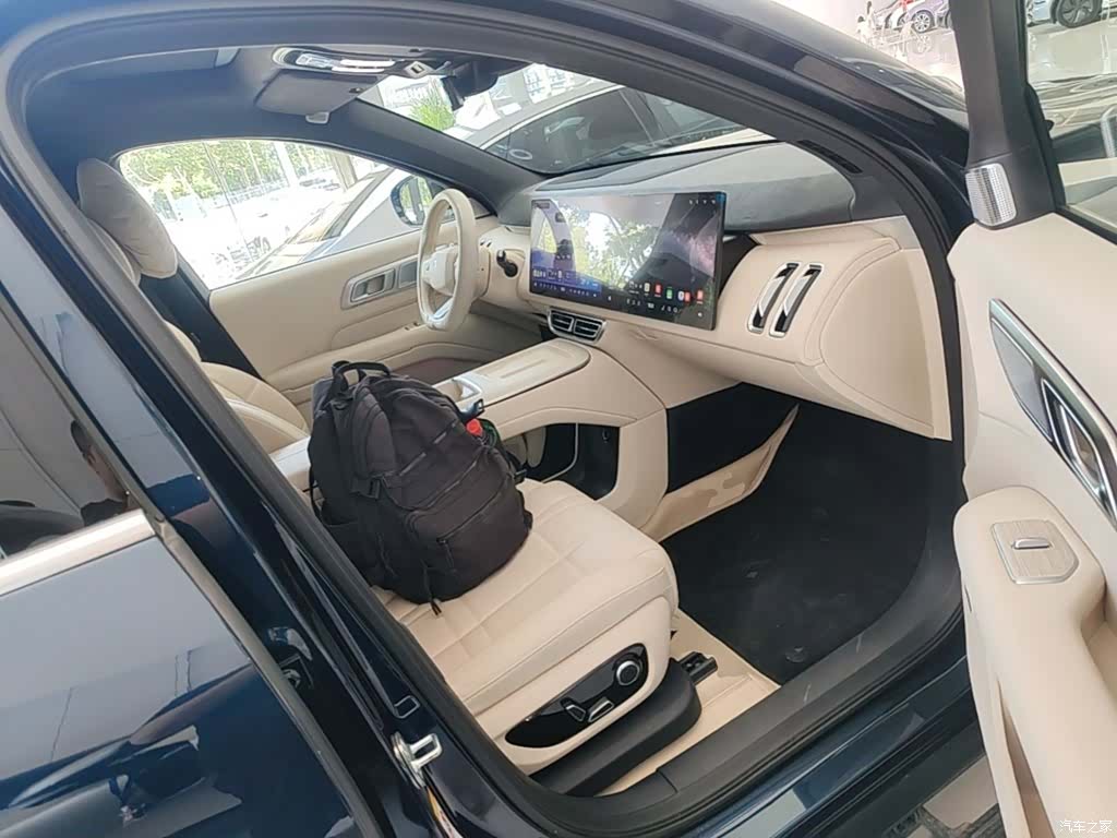 Deepal S09, 2025 25