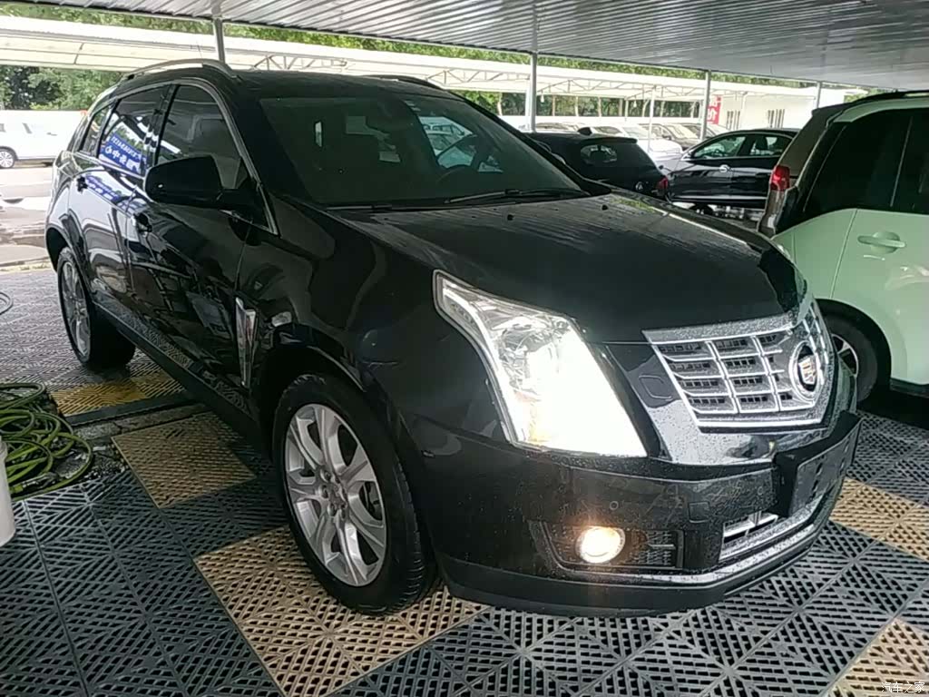 Cadillac SRX, 2015 4