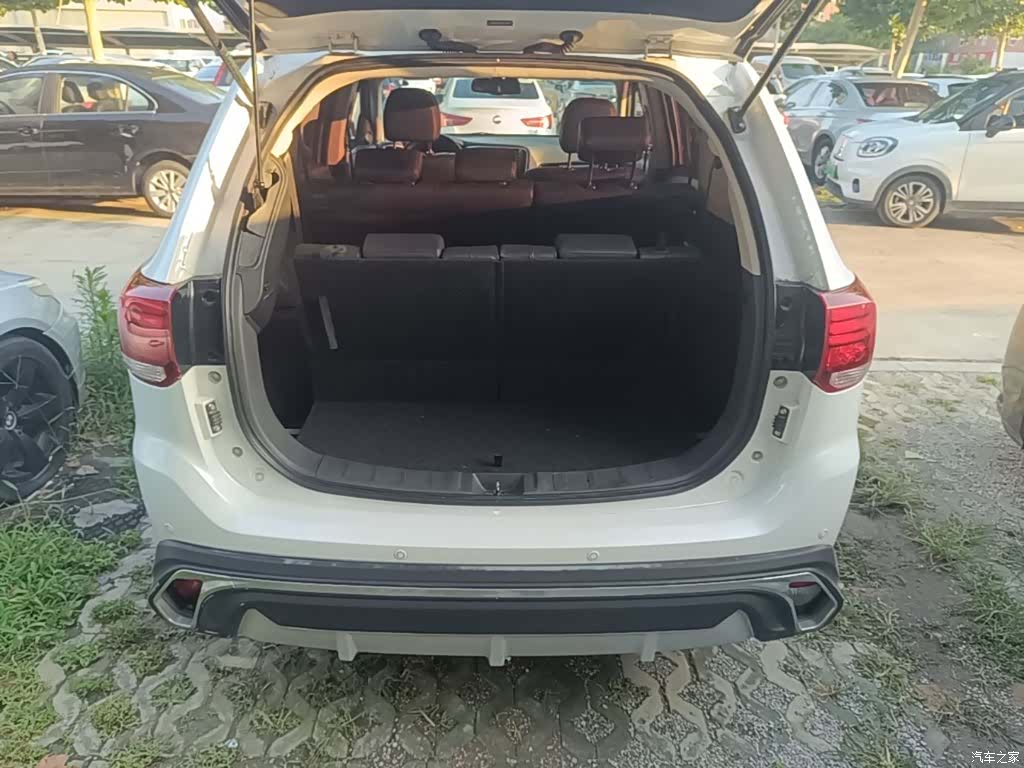 Mitsubishi Outlander, 2017 19