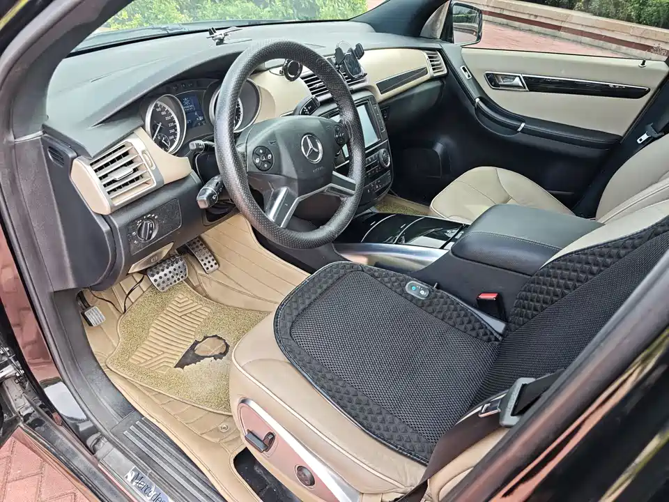 Mercedes-Benz R-class