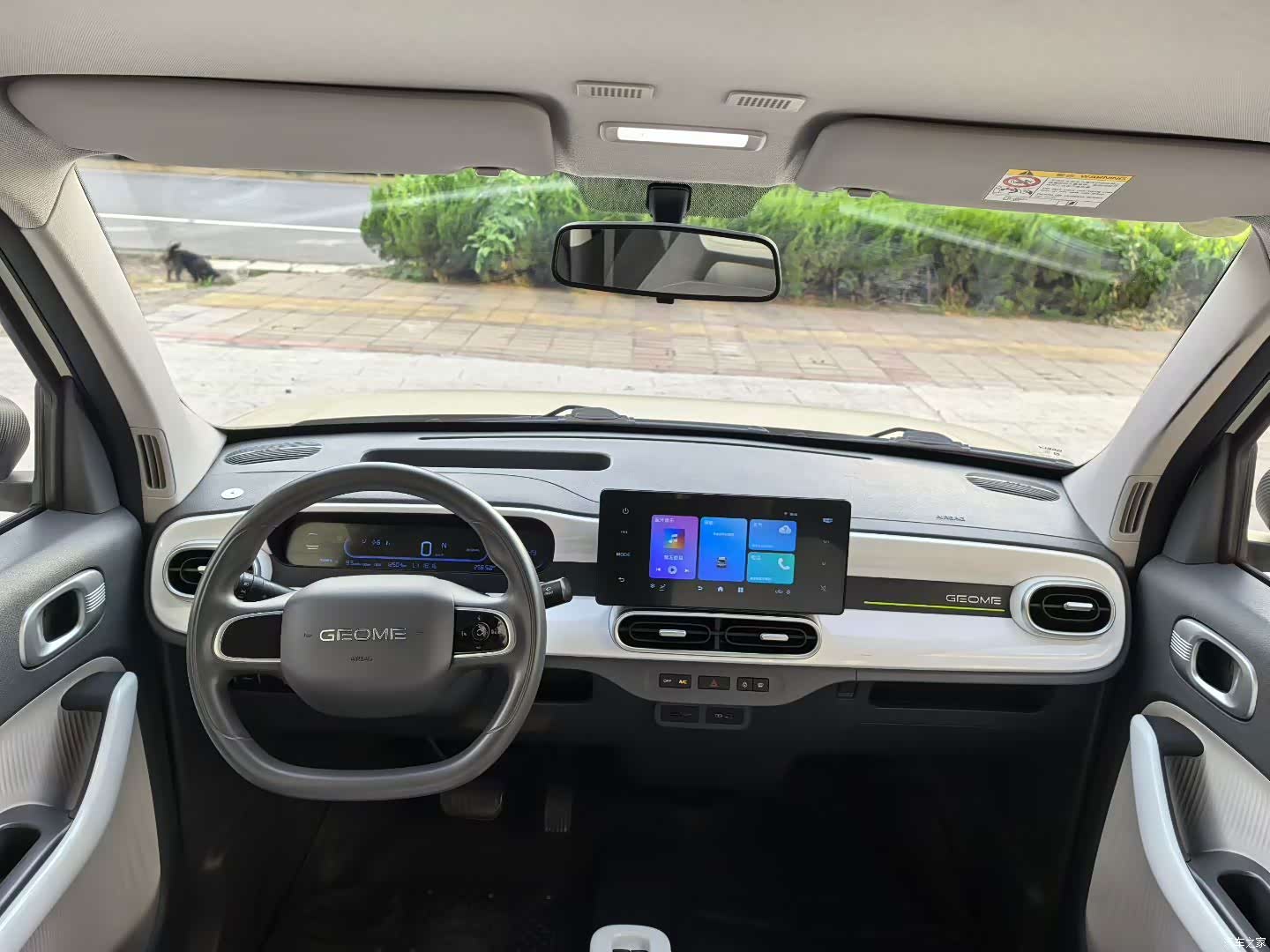 Geely Panda, 2025 6